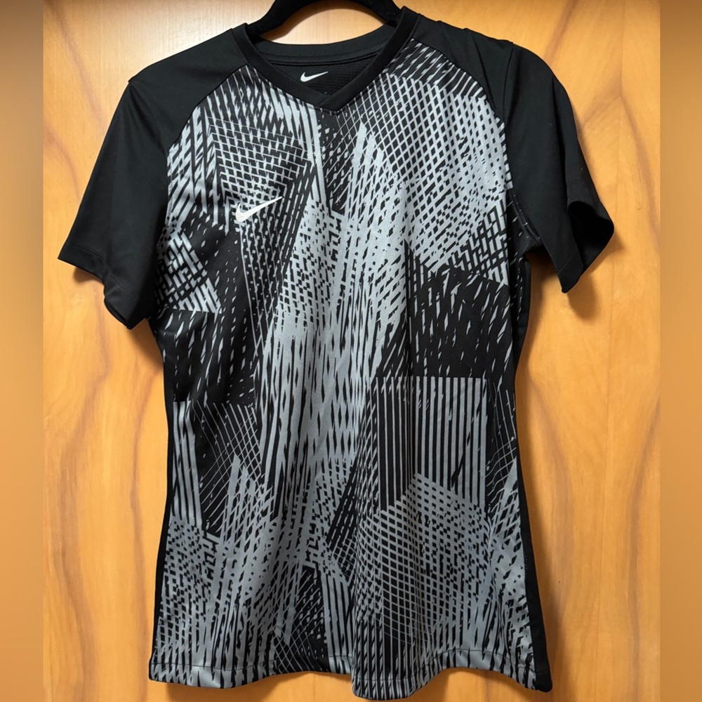 Nike workout shirt